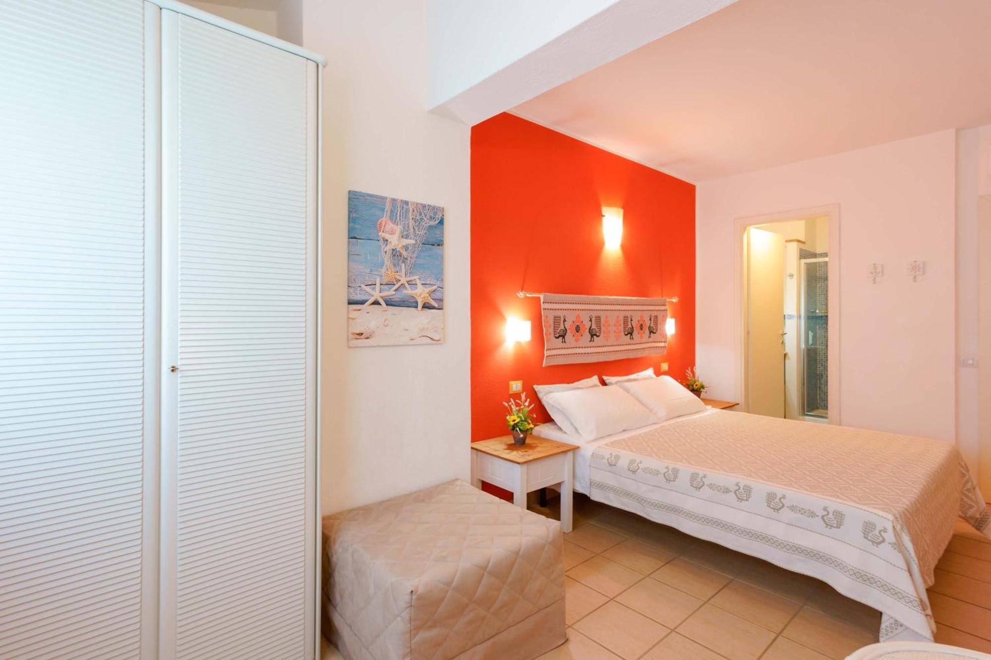Il Piccolo Giardino Rooms & Breakfast Villasimius Exterior foto